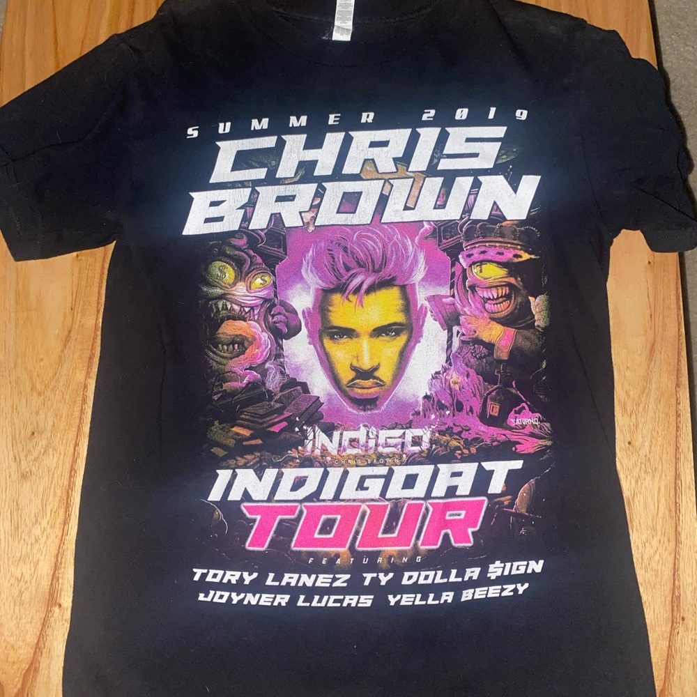 Chris Brown summer 2019 tour shirt